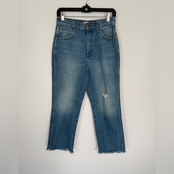 Wrangler cropped jeans with raw hem - Size 28 - Picture 1 of 11